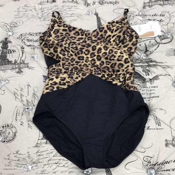 Coco Reef Contours Underwire Tummy Control Swimsuit - Picture 3 of 9